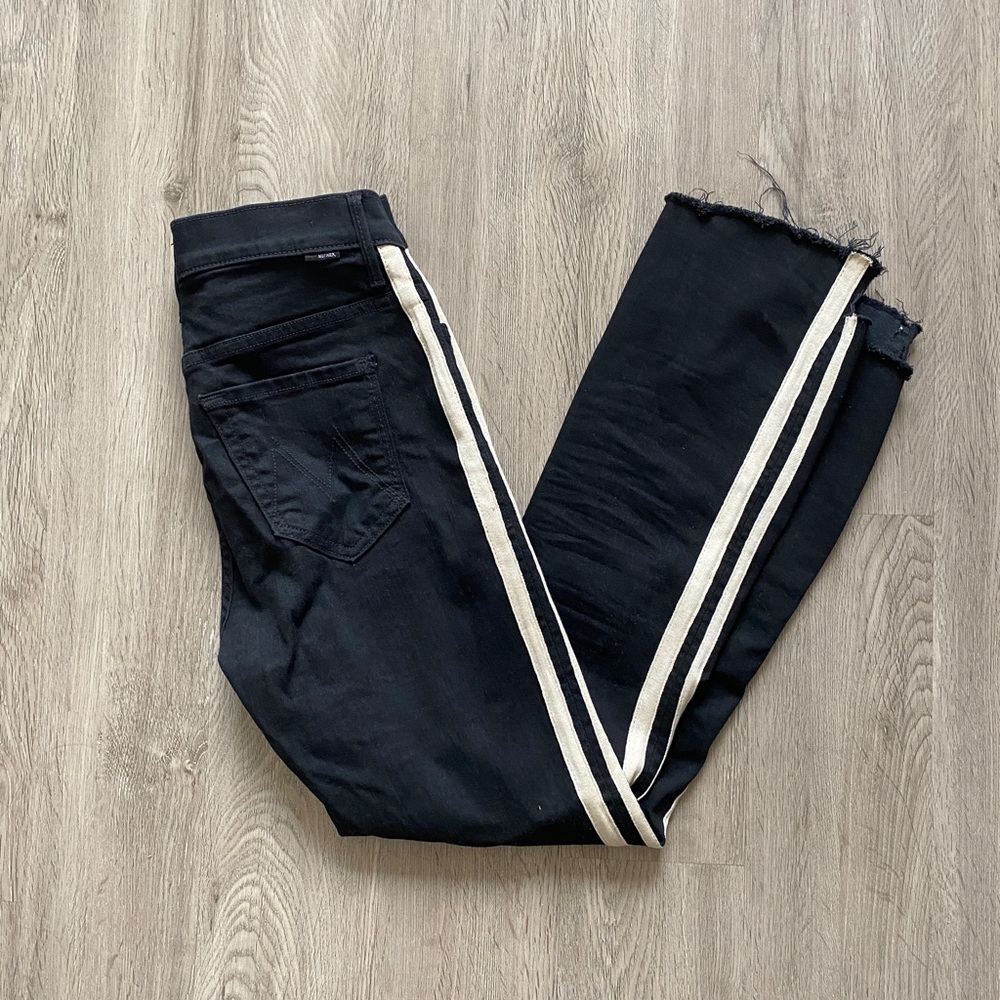 MOTHER
Insider Striped Crop Step-Hem Fray Jeans in Guilty Racer